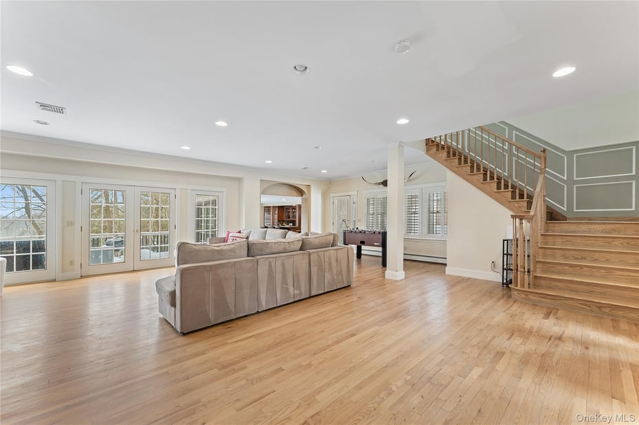 25 Eiler Lane Photo 7