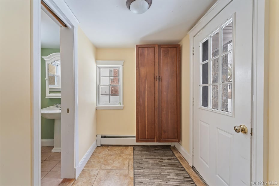 25 Eiler Lane Photo 6