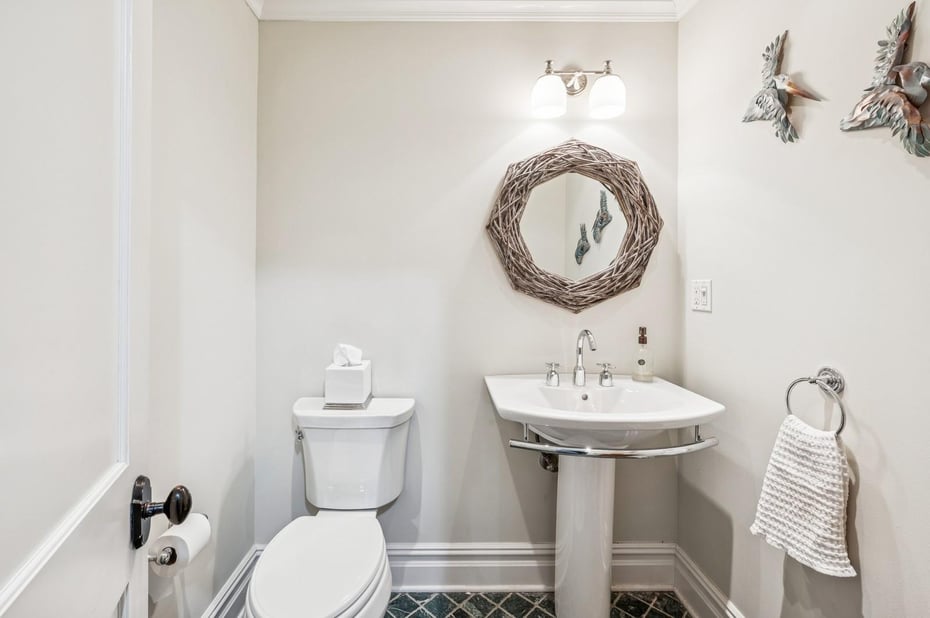 1 Topland Road Photo 22