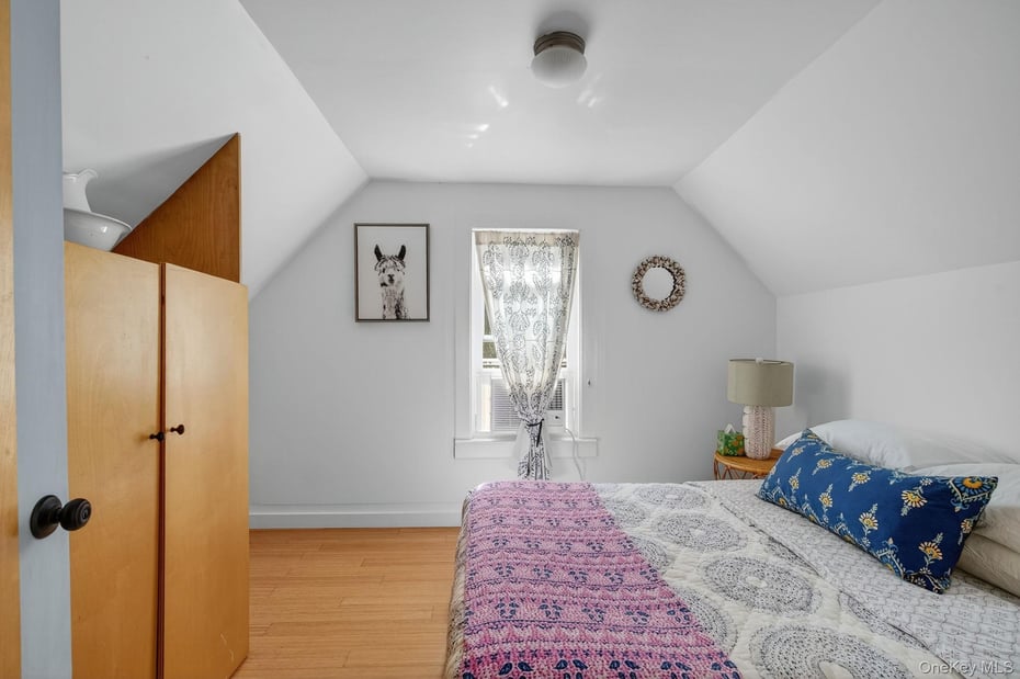 1739 Ny-214 Photo 34