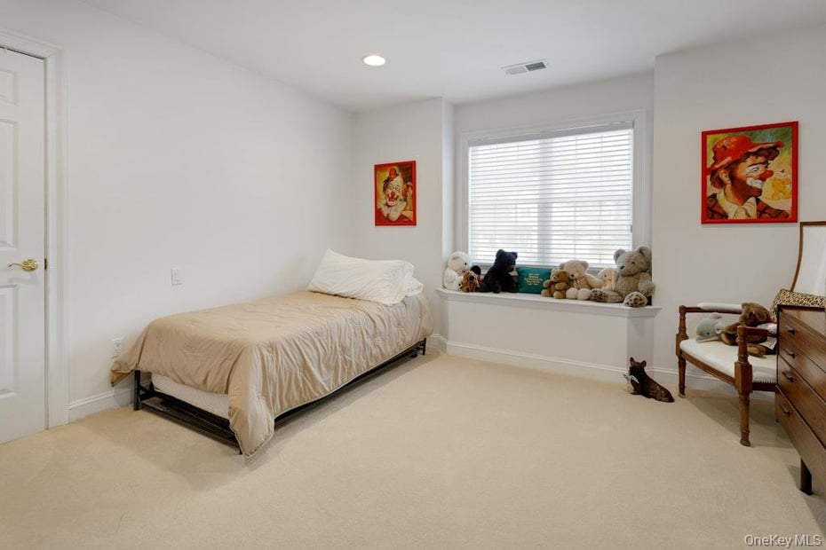 22 Birdsall Farm Drive Photo 24