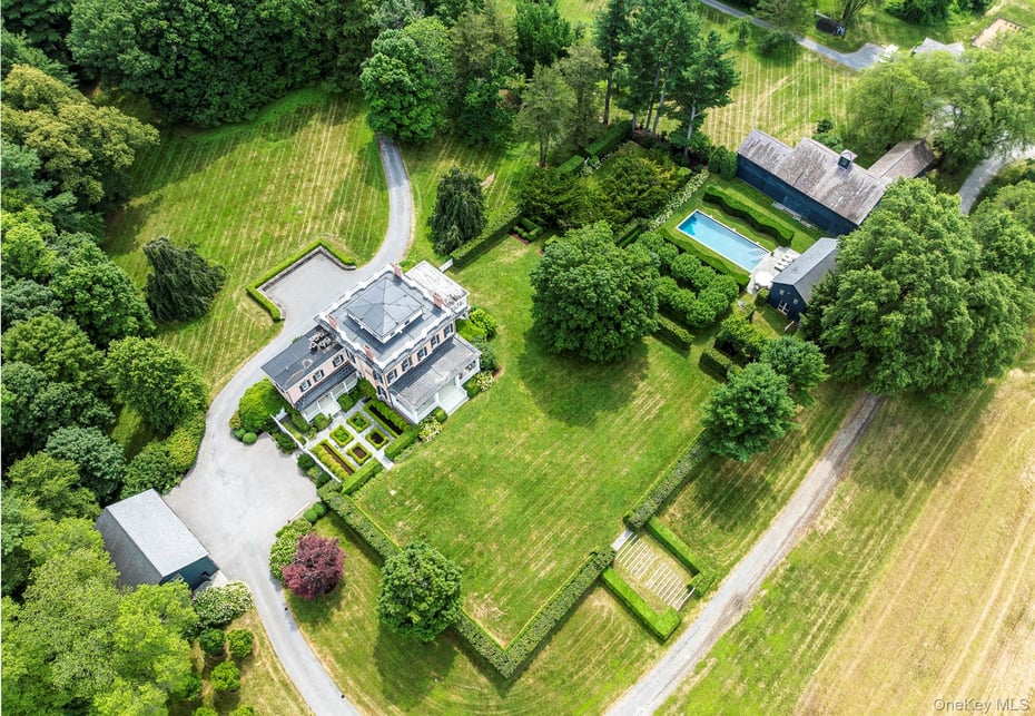 199 Eichybush Road Photo 2