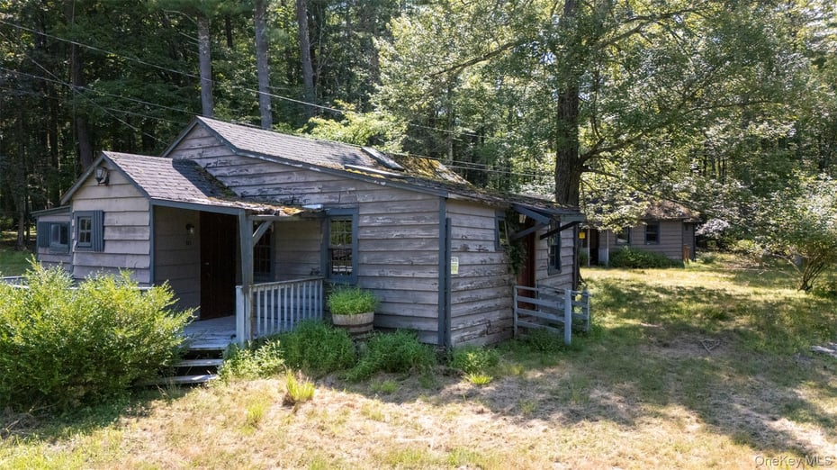 20 Country Club Lane Photo 15