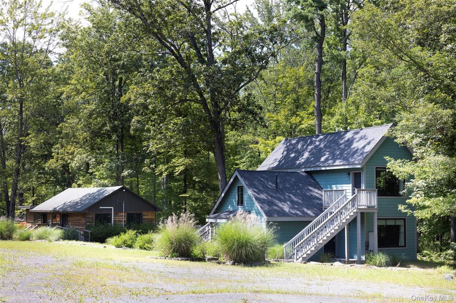 20 Country Club Lane Photo 11