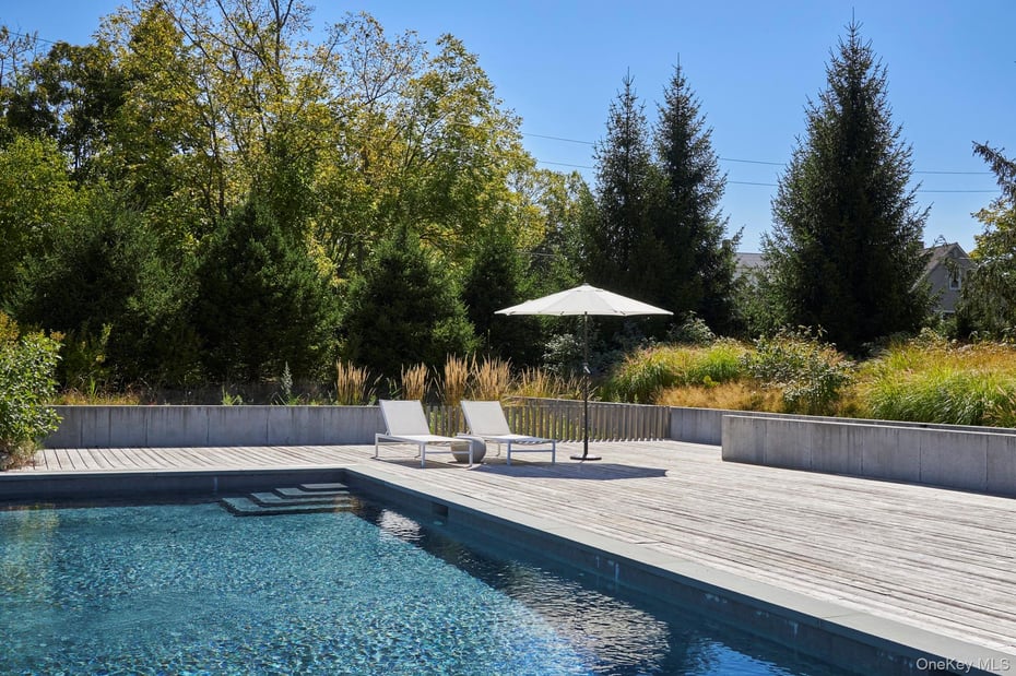 44 Main Street Photo 7