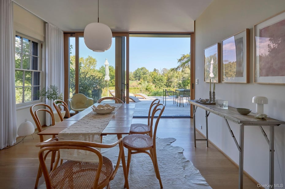 44 Main Street Photo 17