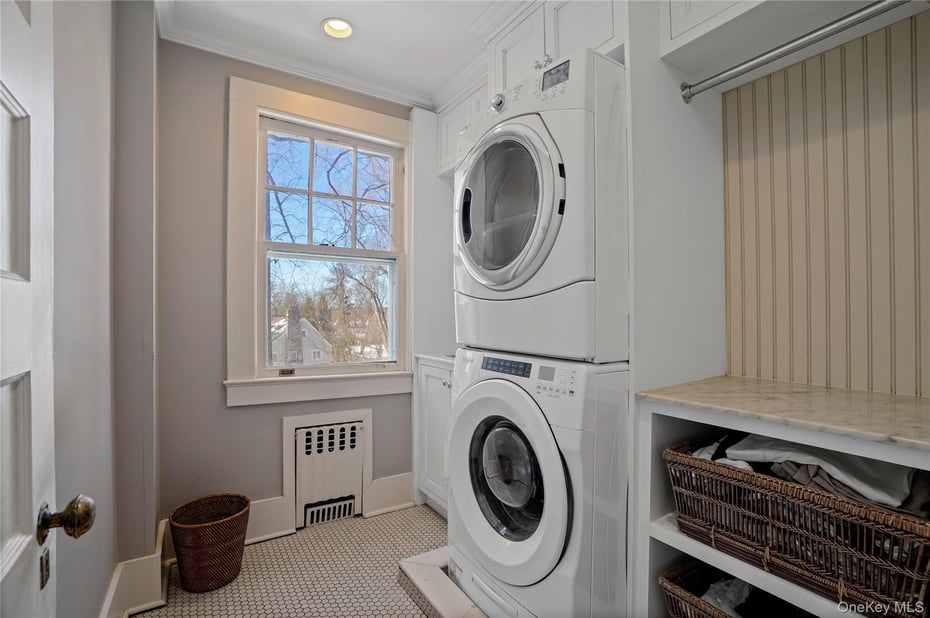 534 Pelham Manor Road Photo 30