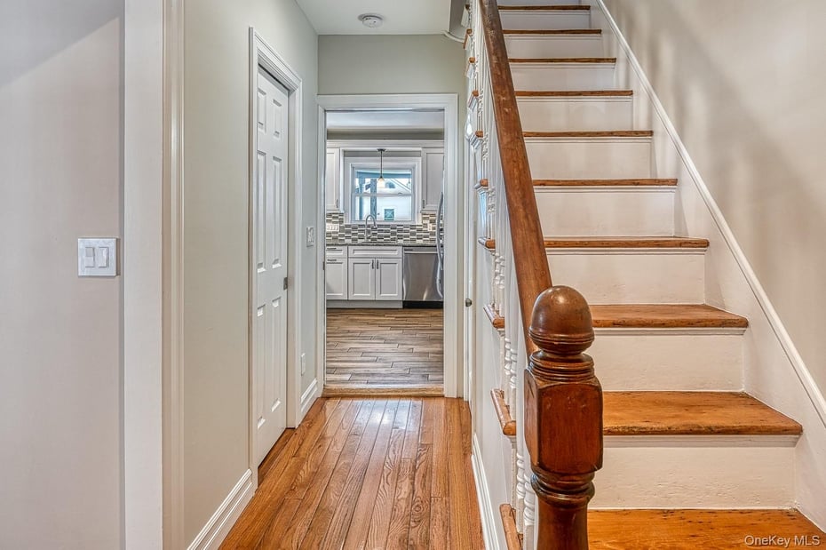 36 Watson Avenue Photo 9