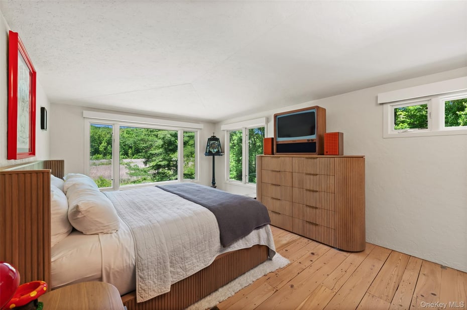 258 Hardscrabble Road Photo 18