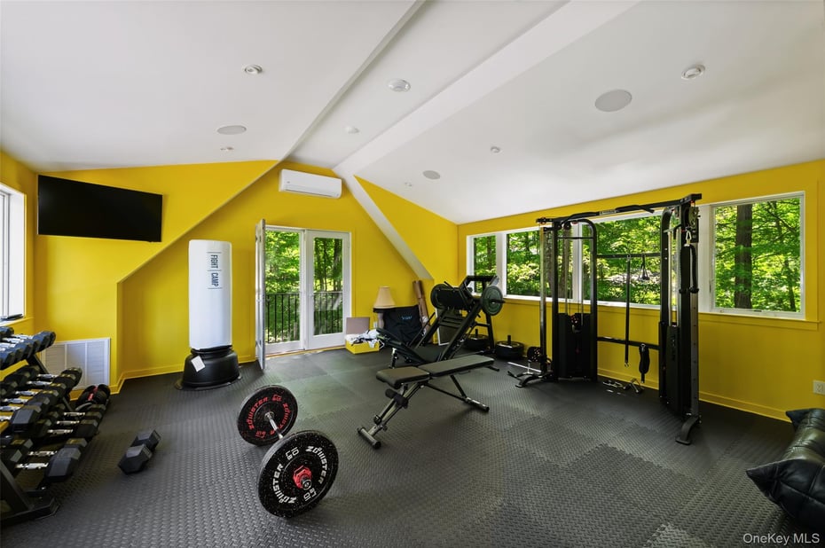 258 Hardscrabble Road Photo 36