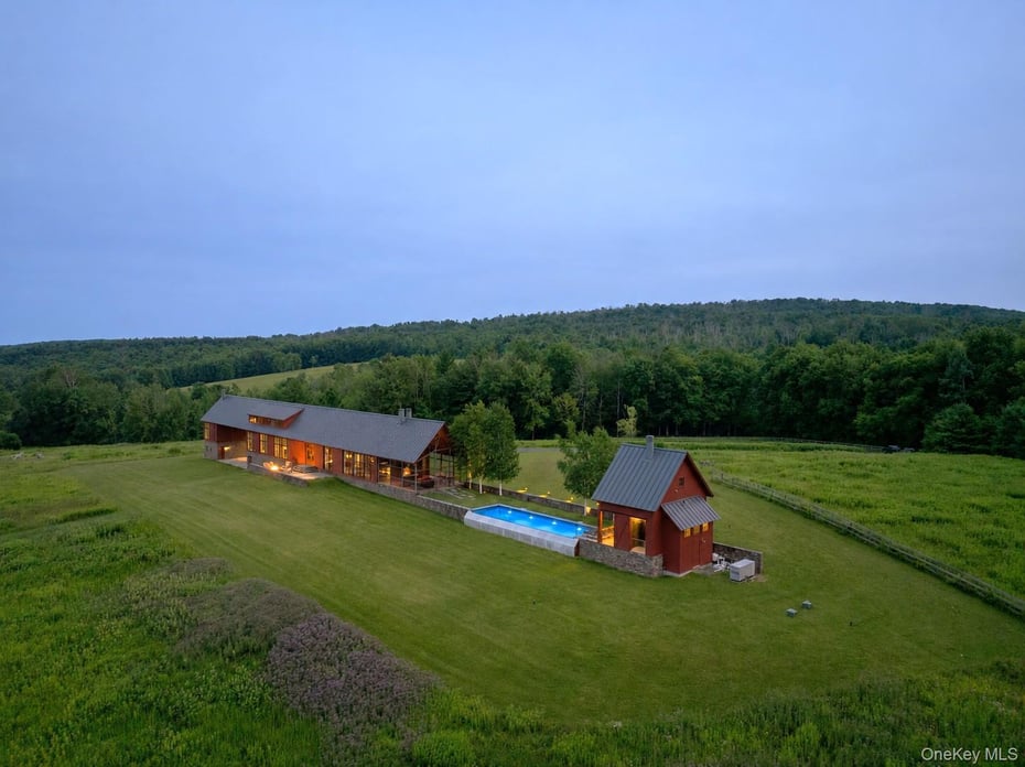 241 Cunningham Hill Road Photo 3