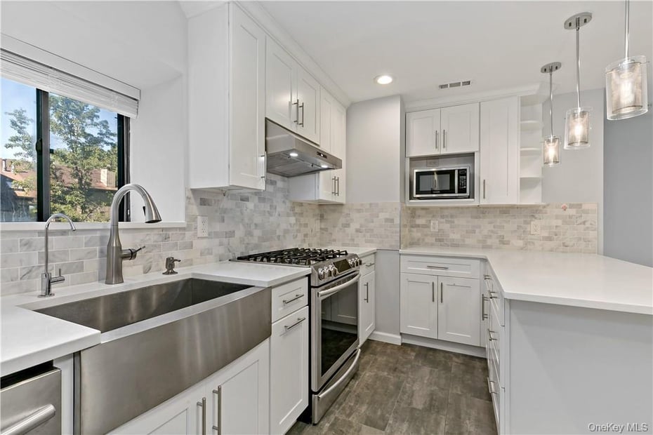343 N Greeley Avenue Photo 6