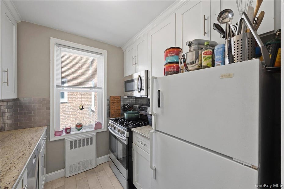 625 Gramatan Avenue  #5O Photo 12