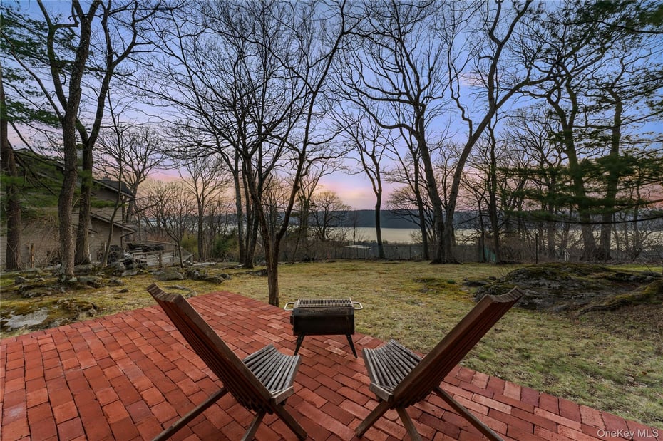 191 Villard Avenue Photo 13