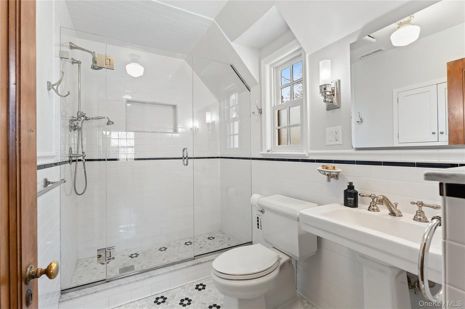 191 Villard Avenue Photo 31