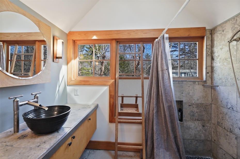 54 Hoyt Street Photo 25
