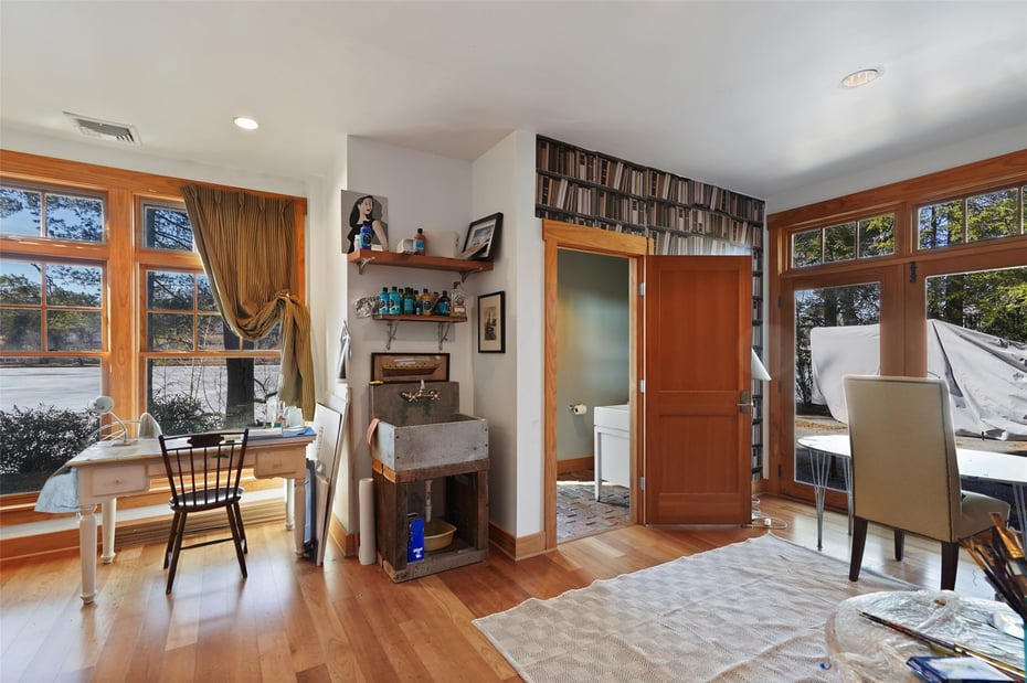 54 Hoyt Street Photo 21