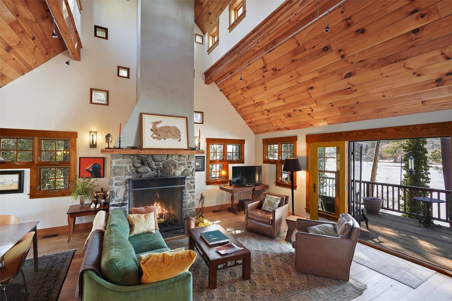 54 Hoyt Street Photo 13