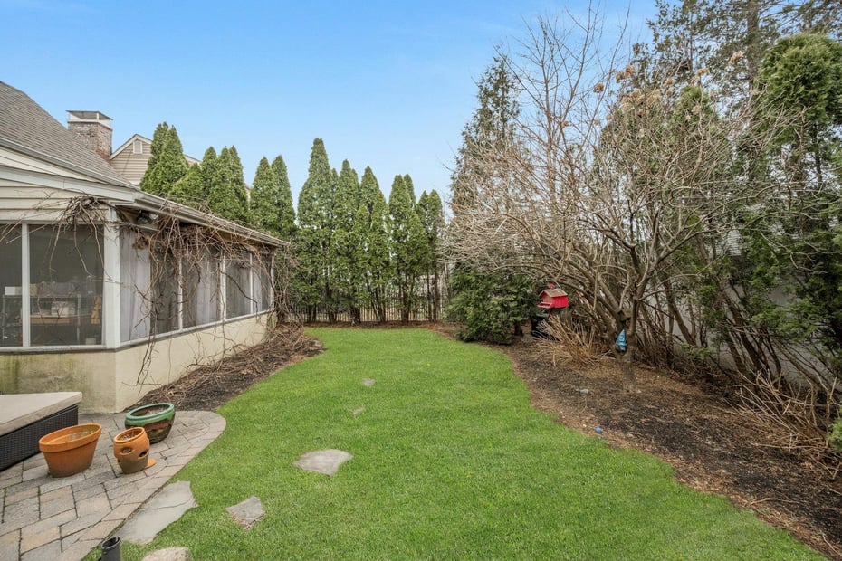 178 Beech Street Photo 22