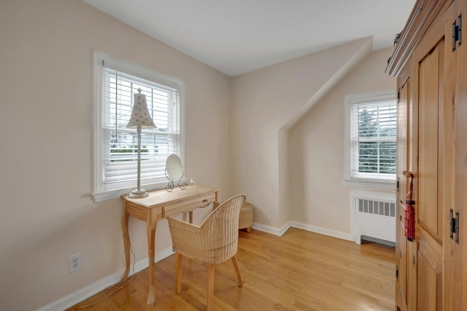 178 Beech Street Photo 16