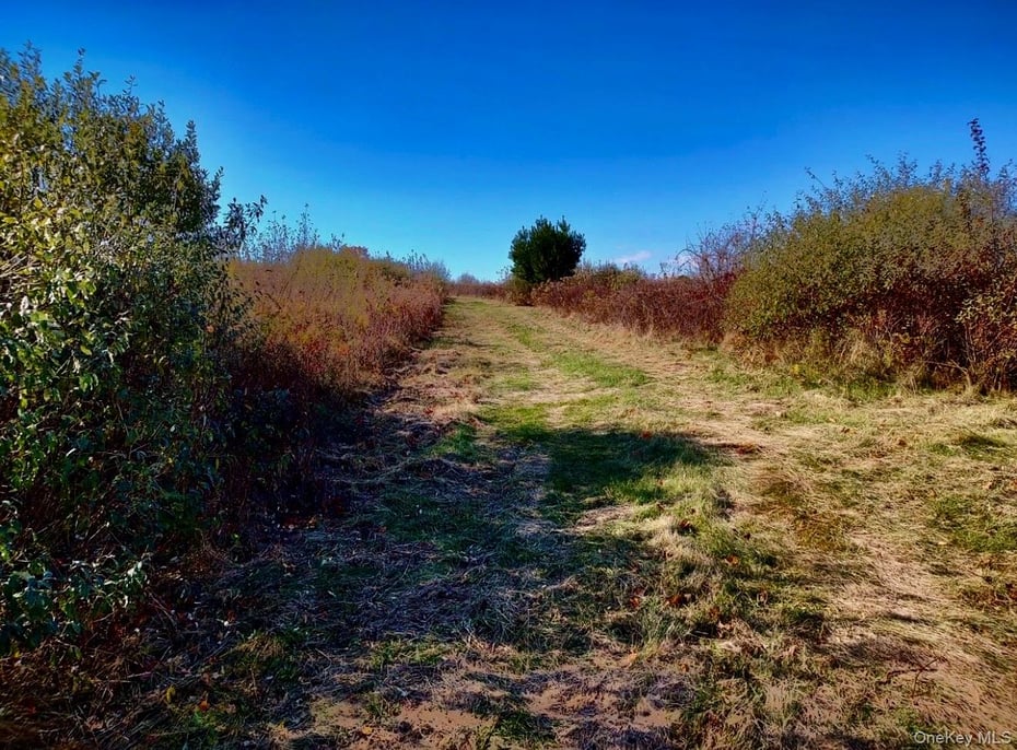 Manor Rock Road Photo 8