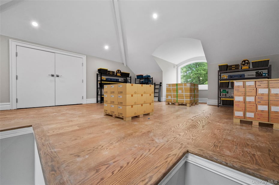 3 Hageman Court Photo 17