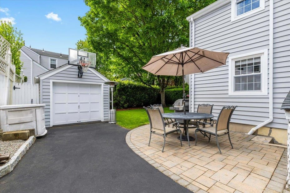 94 Sprague Road Photo 28