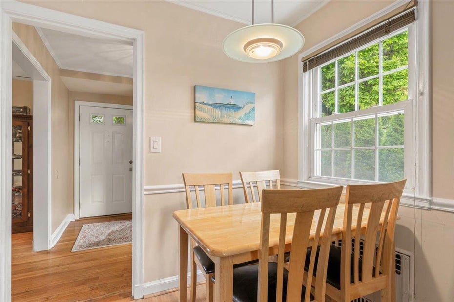 94 Sprague Road Photo 17