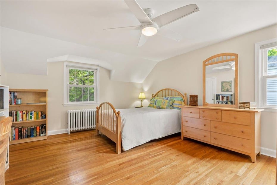 94 Sprague Road Photo 24