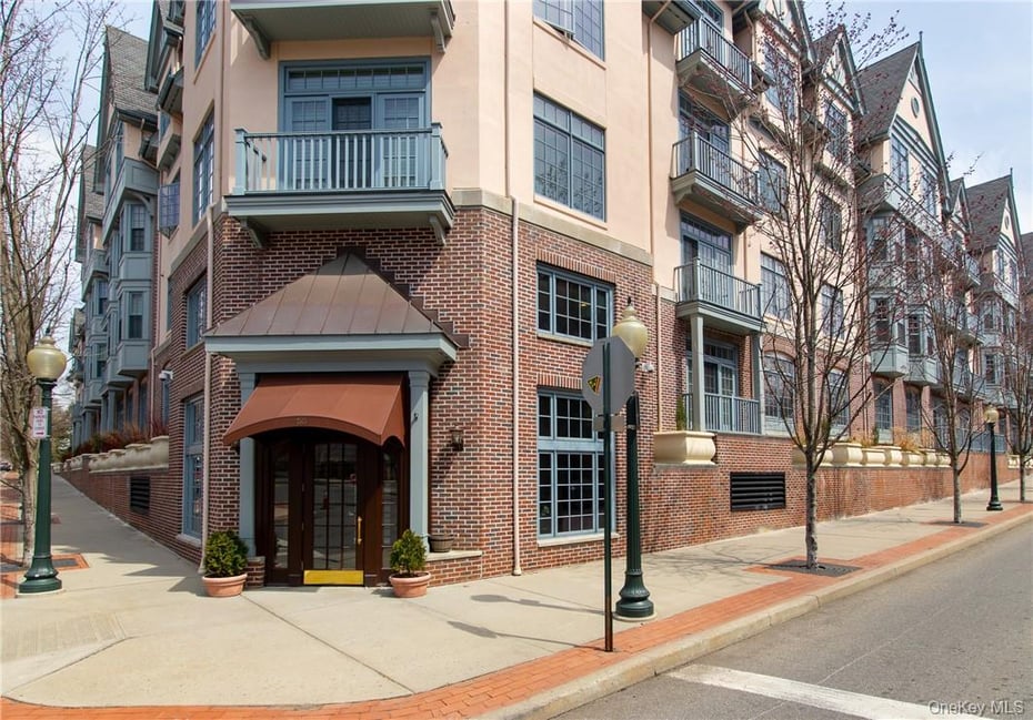 55 1ST Street  #110 Photo 17