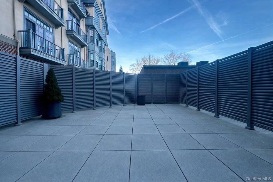 55 1ST Street  #110 Photo 5