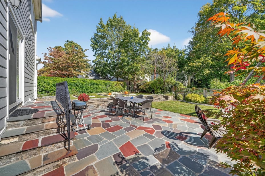 268 Marbledale Road Photo 30