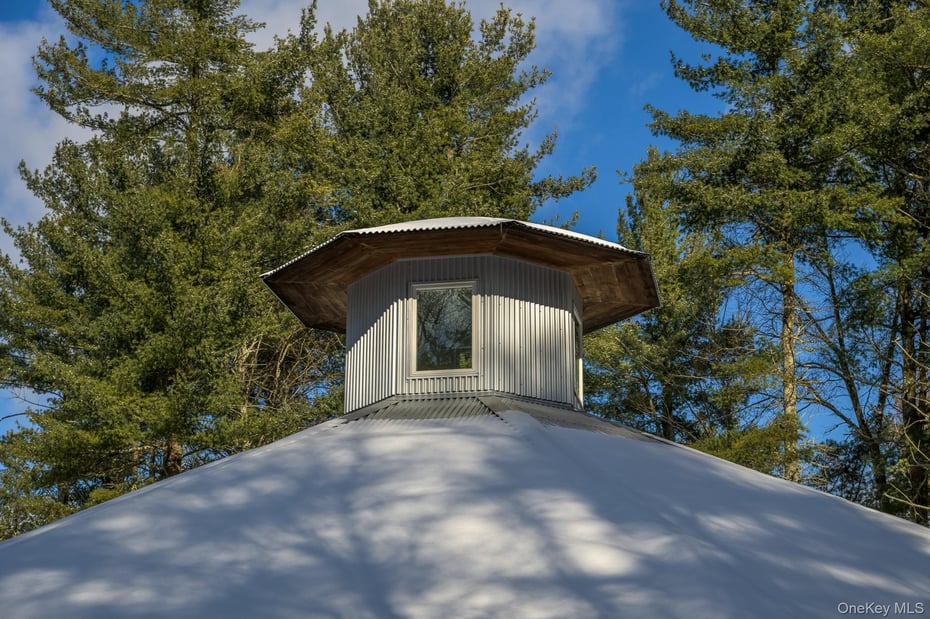 401 Collins Street Photo 23