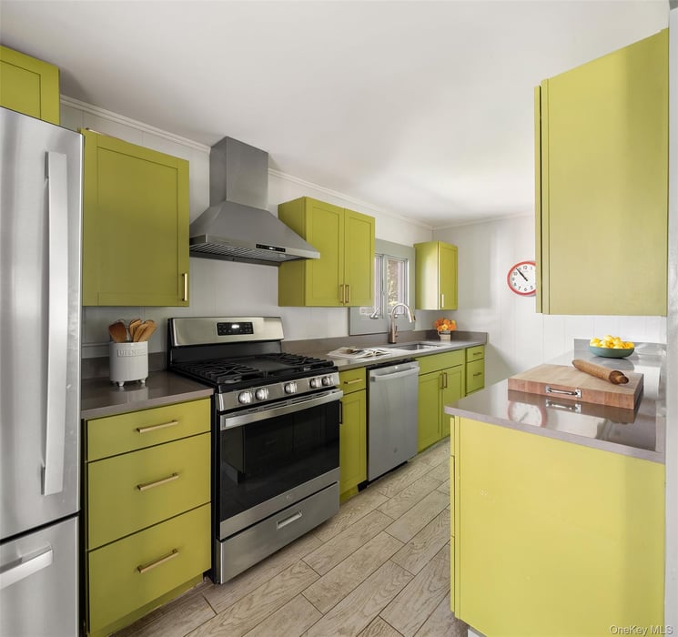 25 Miles Road Photo 4