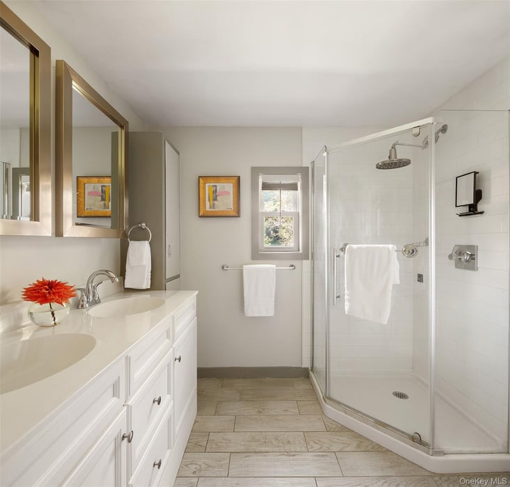 25 Miles Road Photo 10