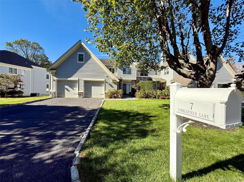 7 Cobblefield Lane Photo 2