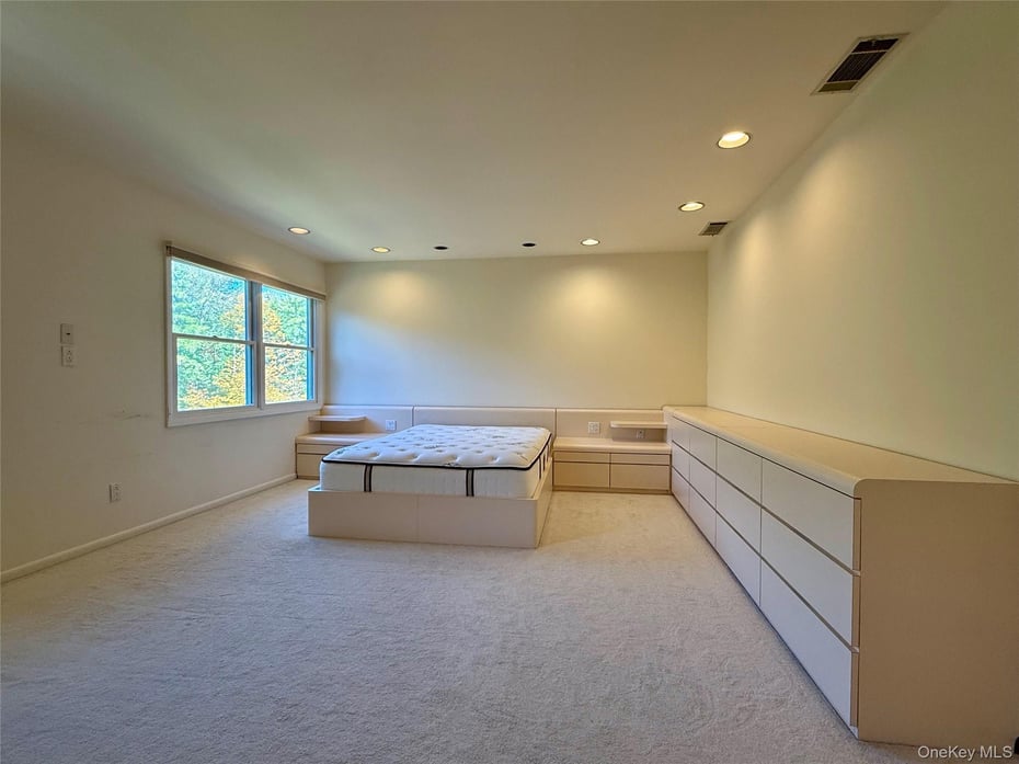 7 Cobblefield Lane Photo 21