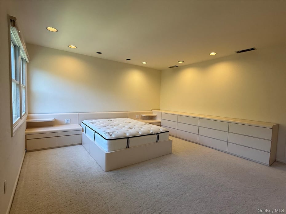 7 Cobblefield Lane Photo 19