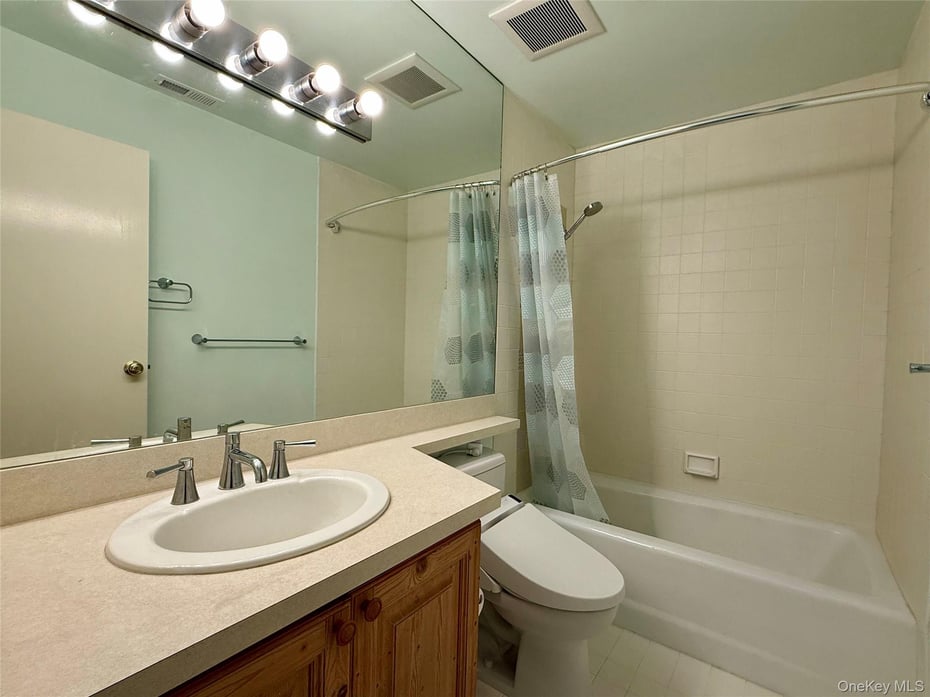 7 Cobblefield Lane Photo 30