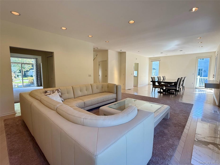 7 Cobblefield Lane Photo 8