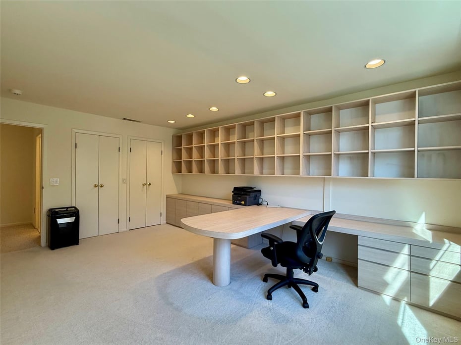 7 Cobblefield Lane Photo 22