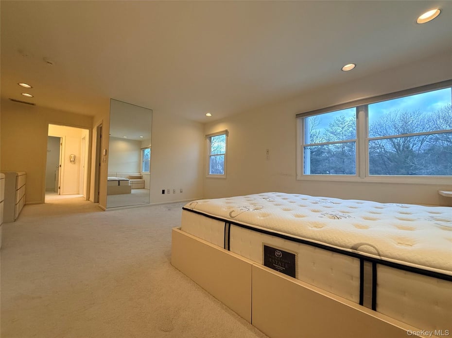 7 Cobblefield Lane Photo 20