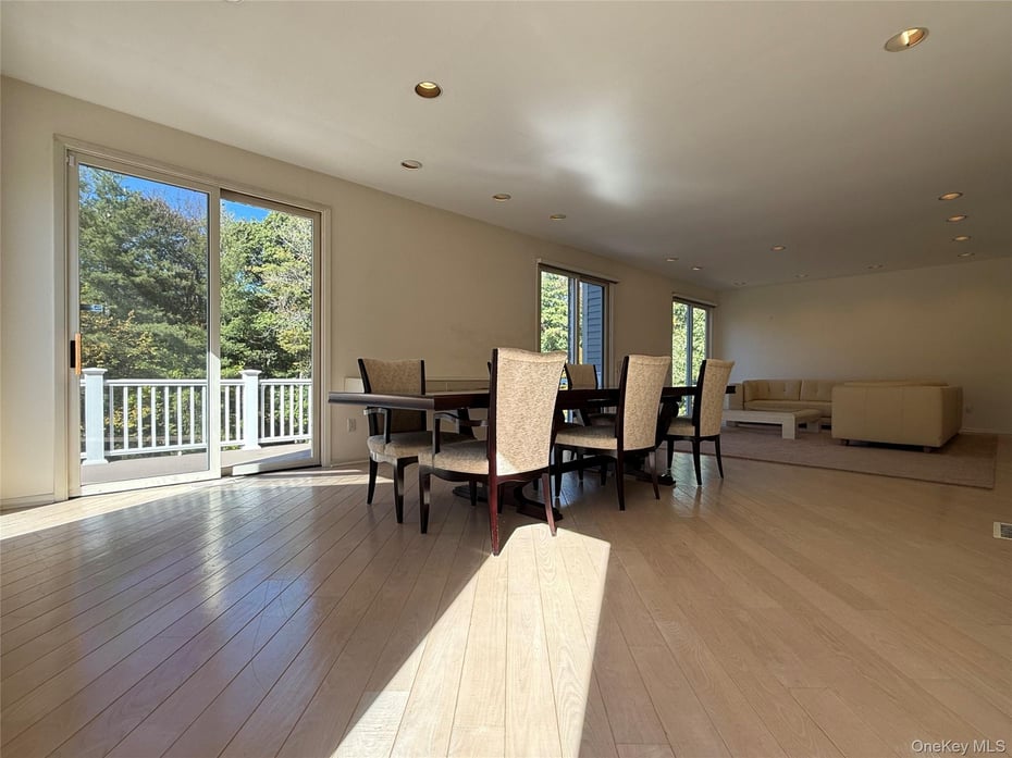 7 Cobblefield Lane Photo 5