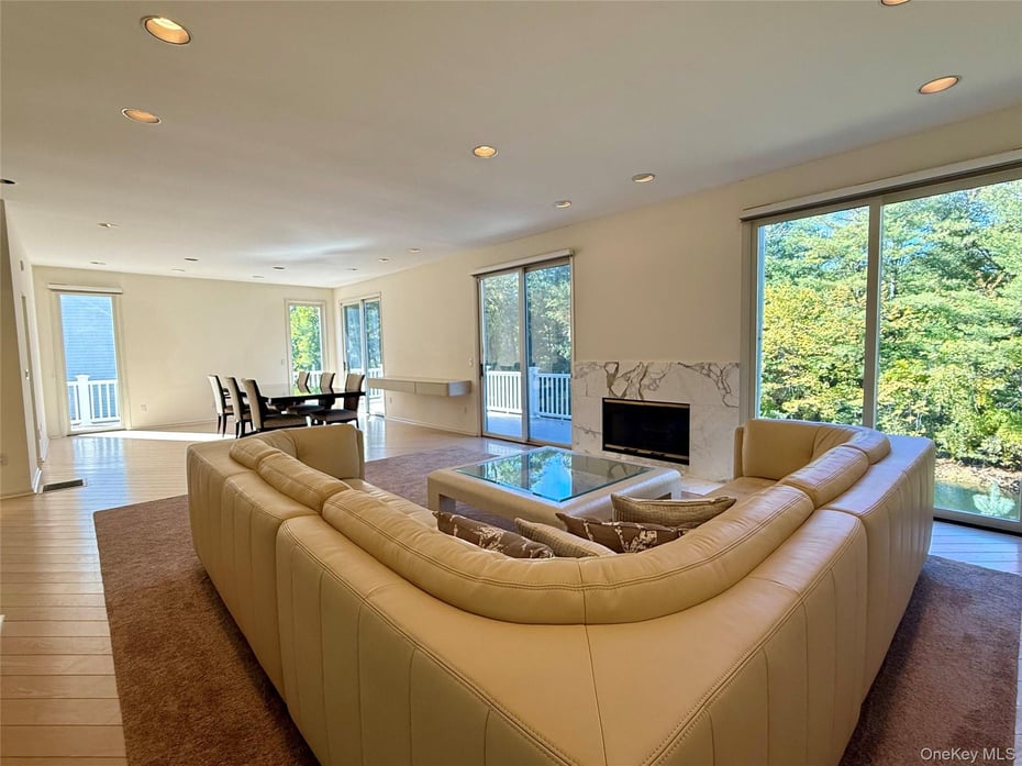 7 Cobblefield Lane Photo 9