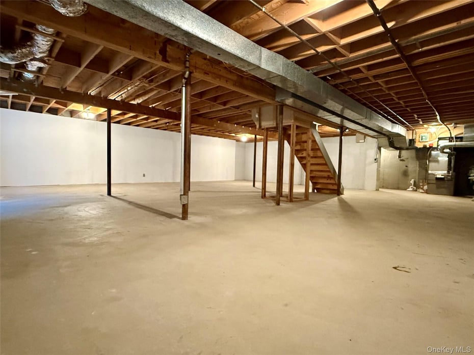 7 Cobblefield Lane Photo 36