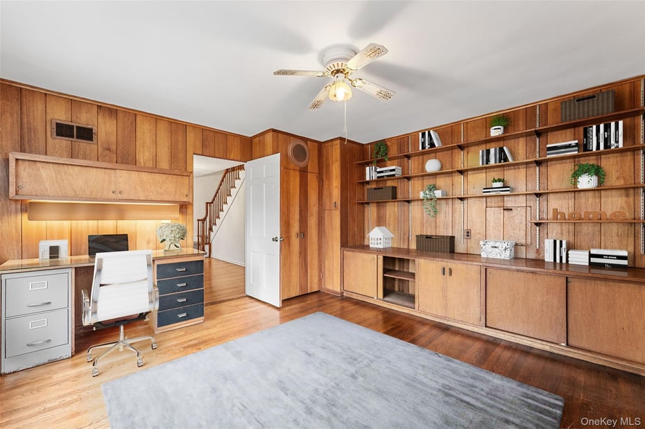 285 Old Colony Road Photo 11