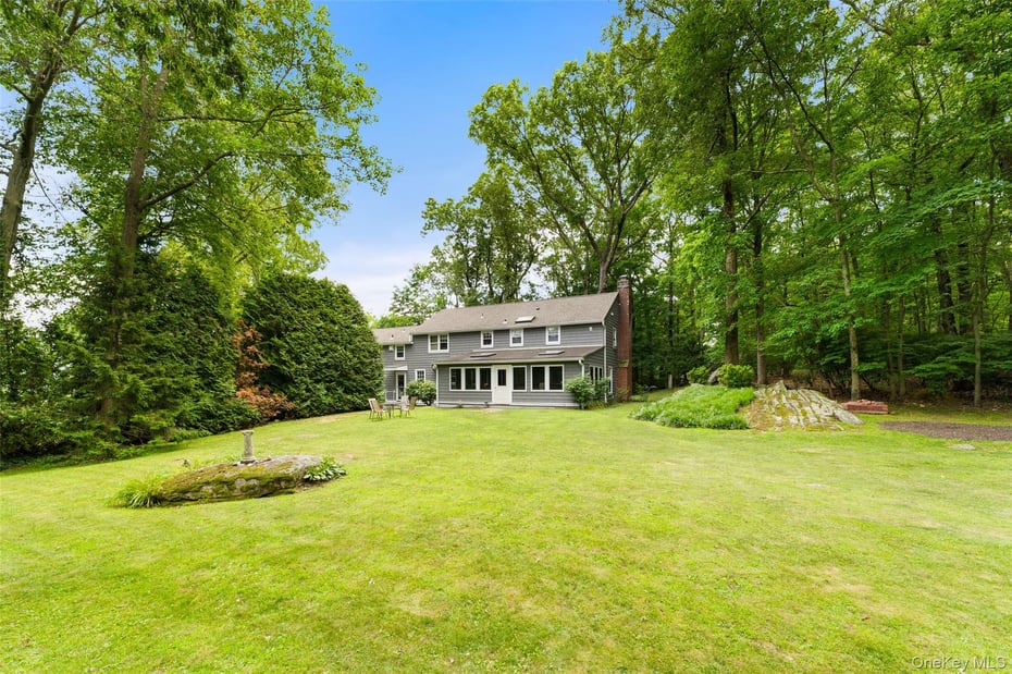 285 Old Colony Road Photo 30