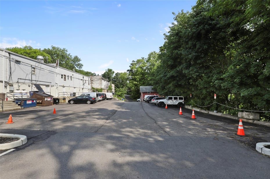 1159-1177 Pleasantville Rd Photo 22