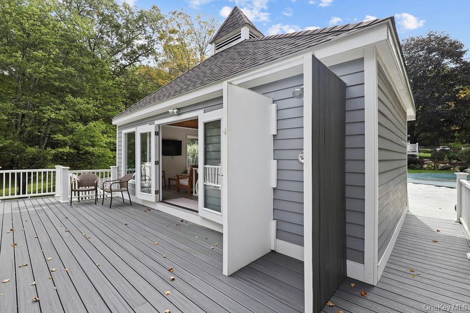 74 Ridgefield Avenue Photo 45