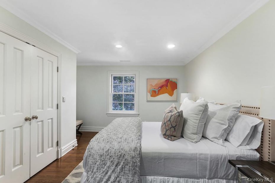 74 Ridgefield Avenue Photo 18